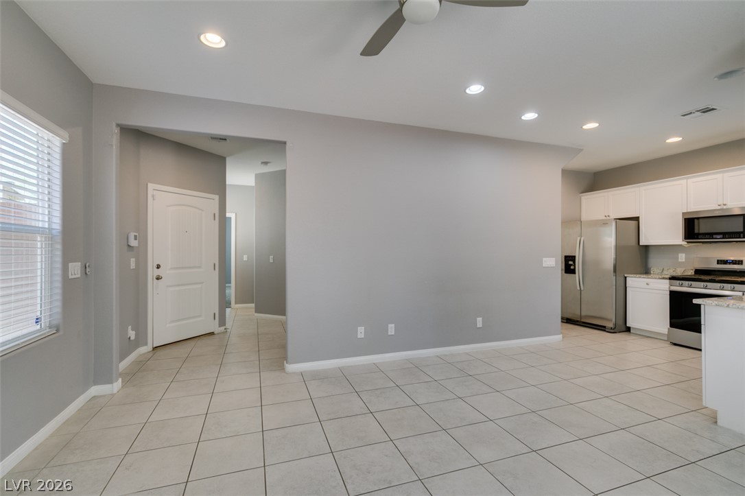 1835 Lincoln Road Las Vegas, NV 89115 - Photo 10 of 33