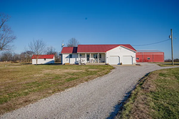 $324,000 | 4786 Keller Road, Iuka, IL 62849