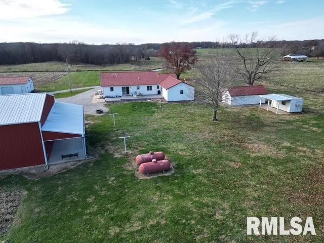 $334,000 | 4786 Keller Road, Iuka, IL 62849