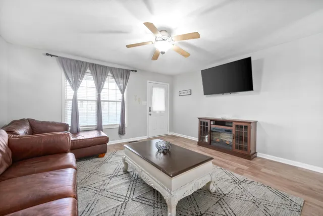 $1,800 | 711 Shetland Drive, Oak Grove, KY 42262