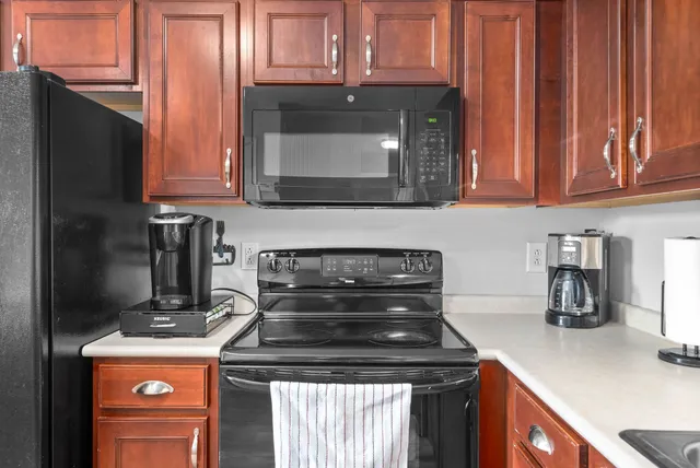 $1,800 | 711 Shetland Drive, Oak Grove, KY 42262