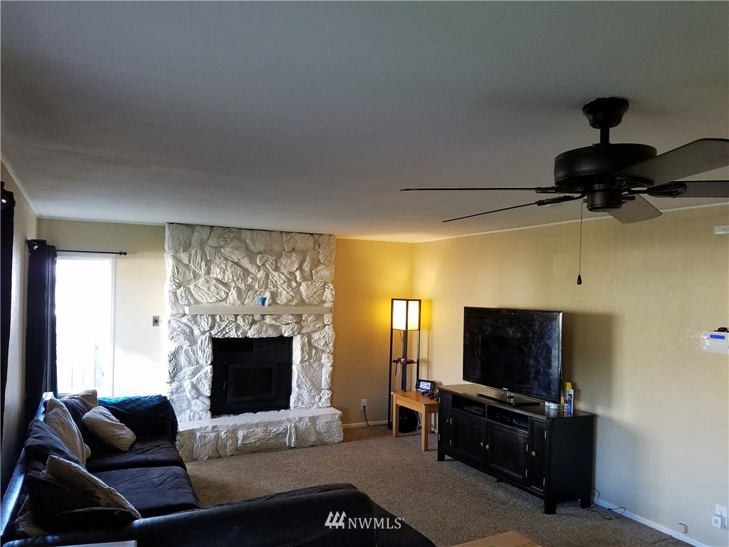 2823 Hefner Avenue Bremerton, WA 98310 - Photo 12 of 15