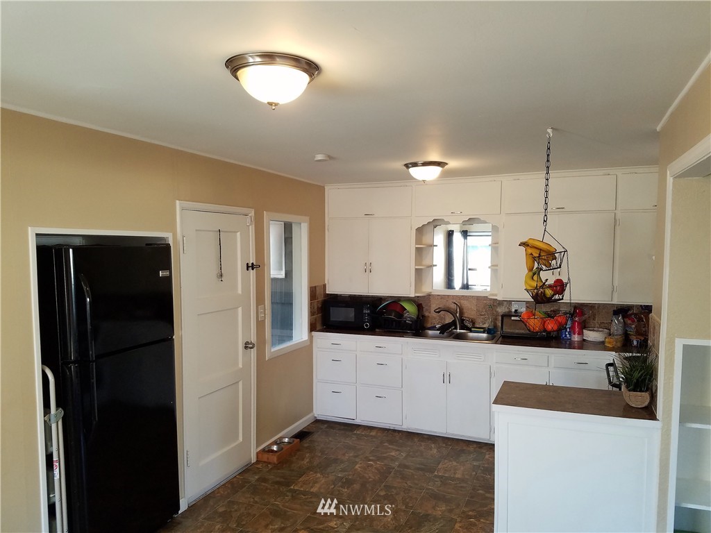2823 Hefner Avenue Bremerton, WA 98310 - Photo 14 of 15