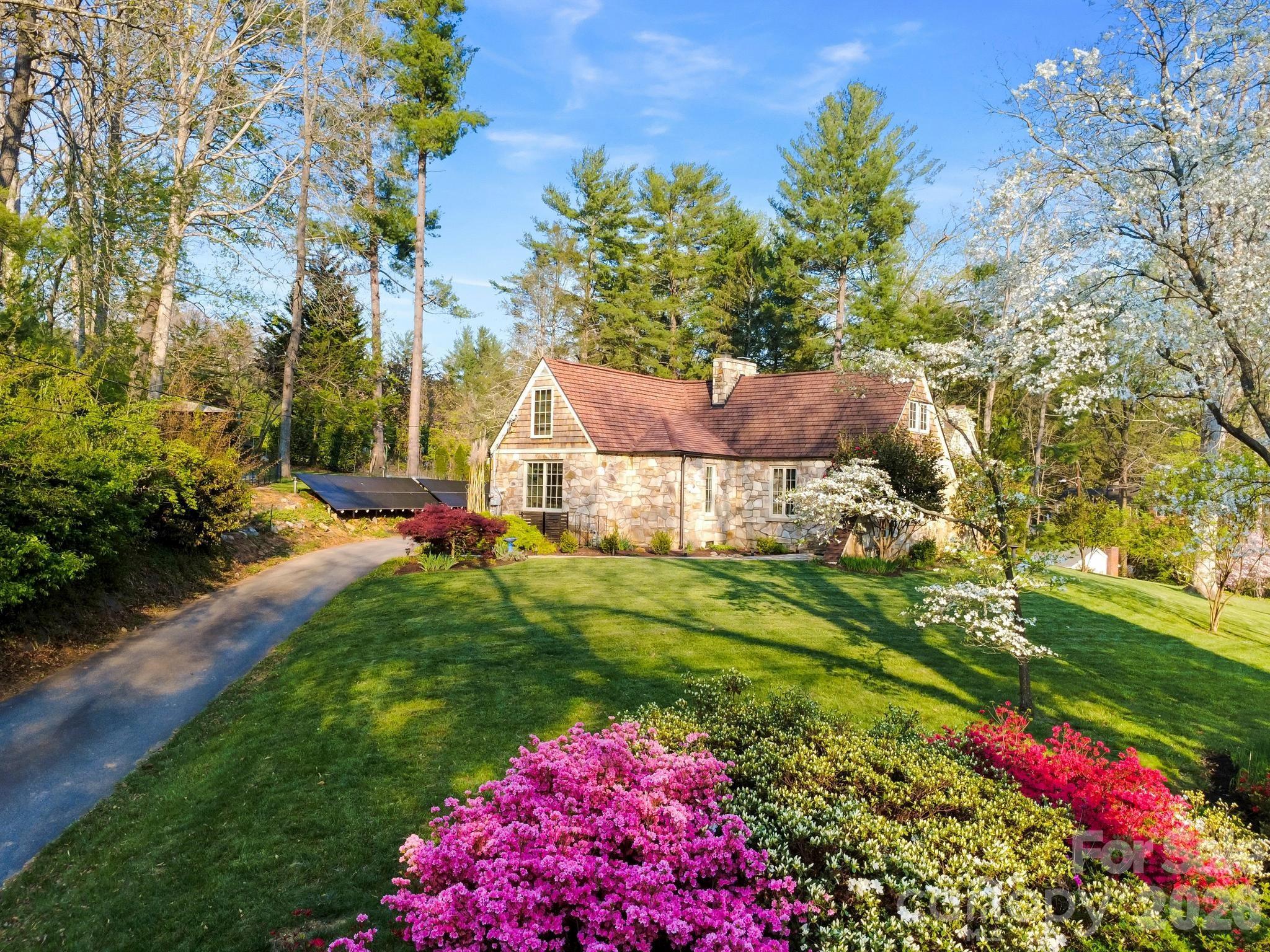 84 Arthur Road Asheville, NC 28806 - Photo 2 of 48