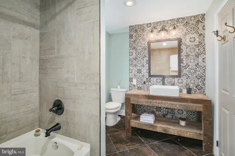 $489,000 | 1443 East Oxford Street, Philadelphia, PA 19125
