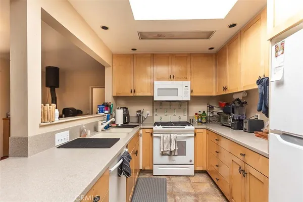 $1,575,000 | 241 Henderson Avenue, San Luis Obispo, CA 93405
