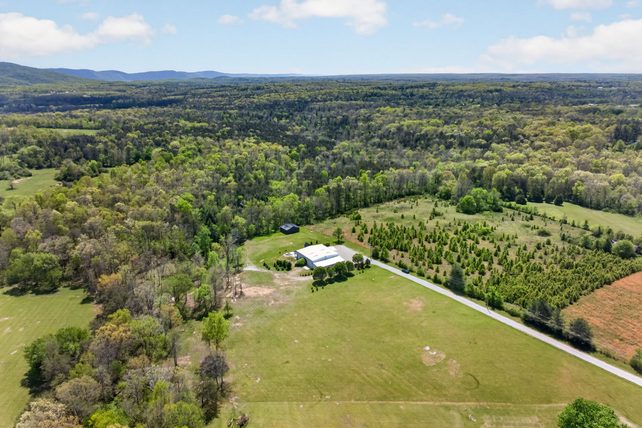 409 Turner Road Crossville, TN 38555 - Photo 1 of 60 Gallery Image 1