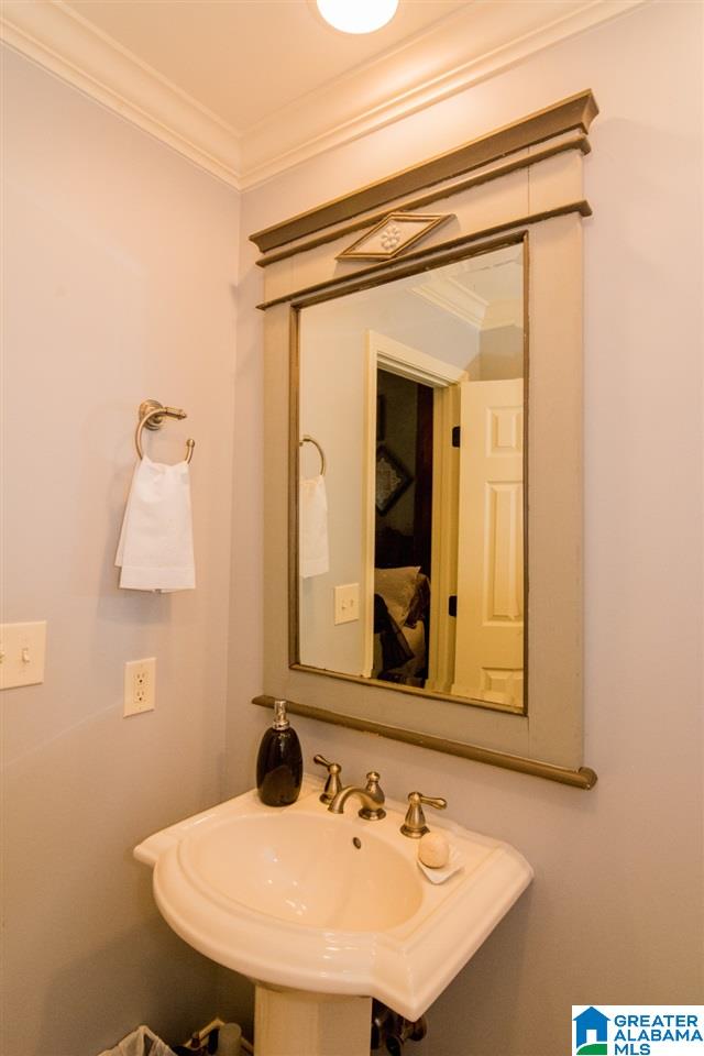 2525 Shades Crest Road Birmingham, AL 35216 - Photo 29 of 47