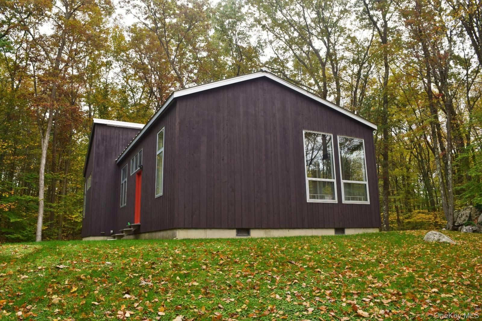 30 Old East Road Wallkill, NY 12589 - Photo 3 of 37 Gallery Image 3