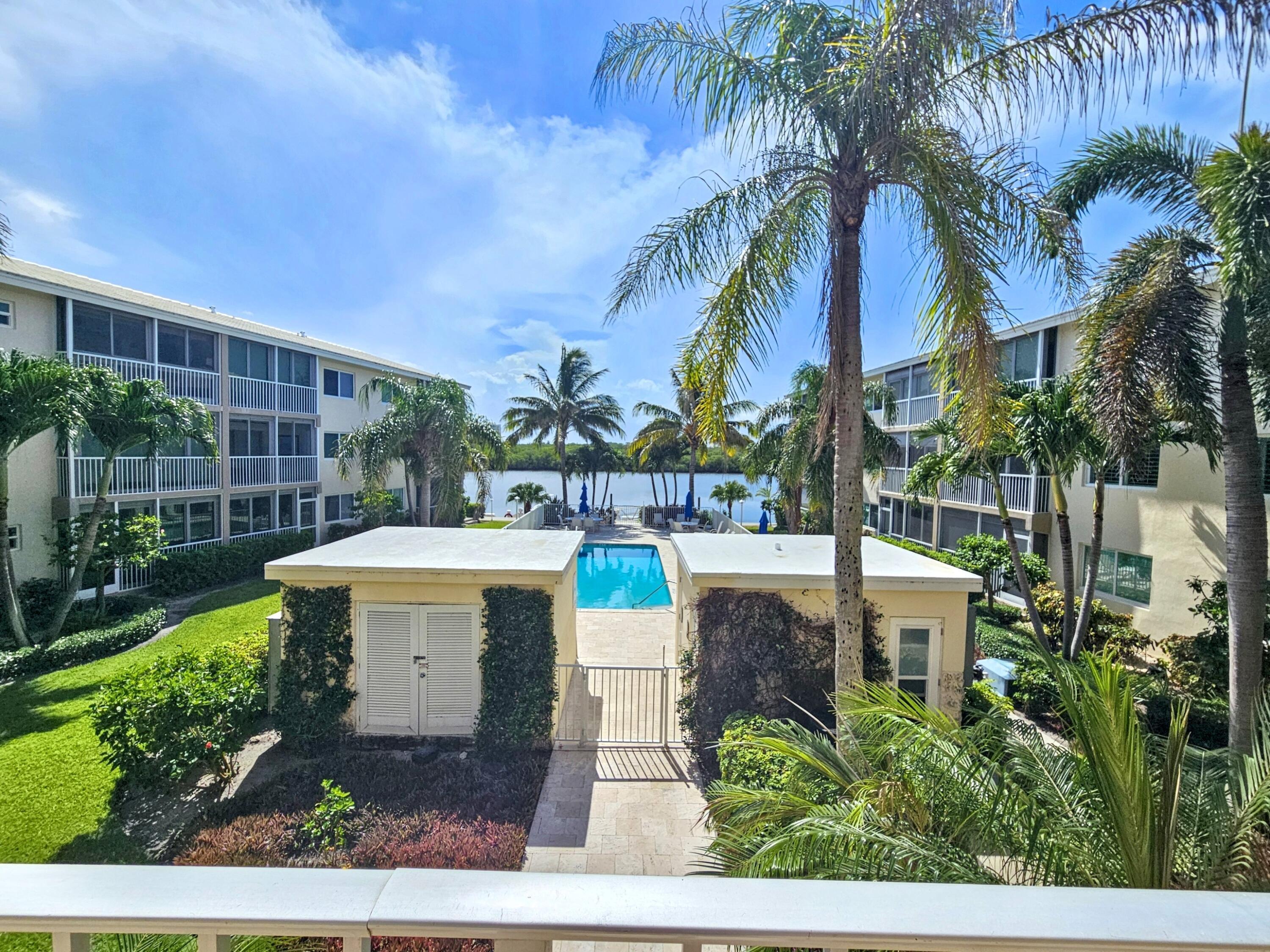 6530 North Ocean Boulevard, Unit 2050 Ocean Ridge, FL 33435 - Photo 3 of 47 20250806075345412498000000-o