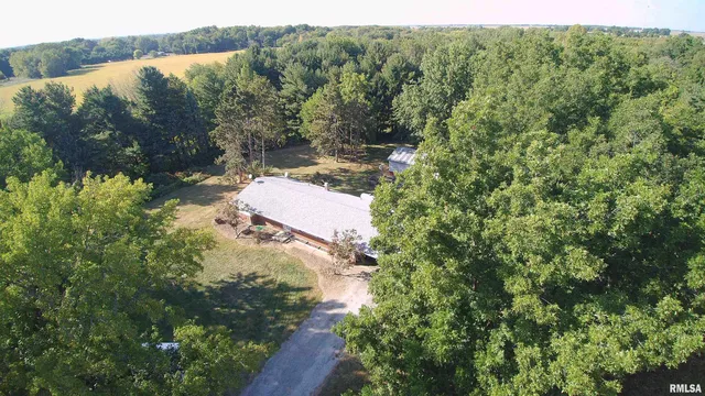 $329,000 | 2538 Loami Road, Jacksonville, IL 62650