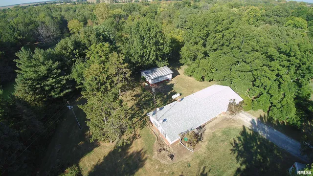 $329,000 | 2538 Loami Road, Jacksonville, IL 62650
