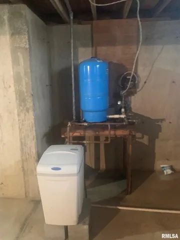 $329,000 | 2538 Loami Road, Jacksonville, IL 62650