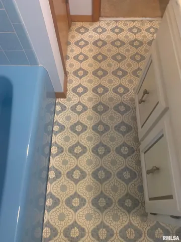 $329,000 | 2538 Loami Road, Jacksonville, IL 62650