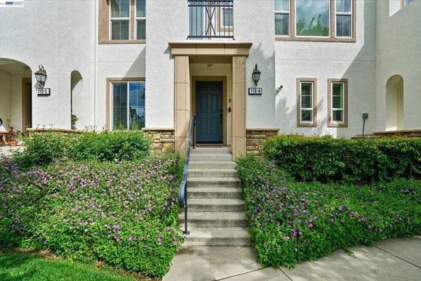 $749,000 | 118 Selby Lane, Unit 4, Livermore, CA 94551
