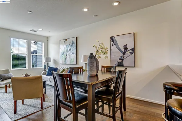$749,000 | 118 Selby Lane, Unit 4, Livermore, CA 94551