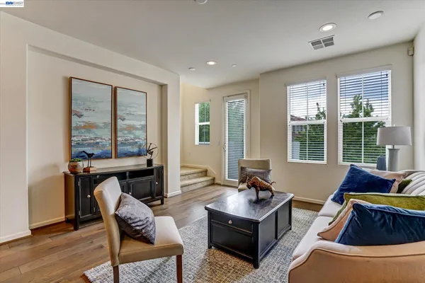 $749,000 | 118 Selby Lane, Unit 4, Livermore, CA 94551