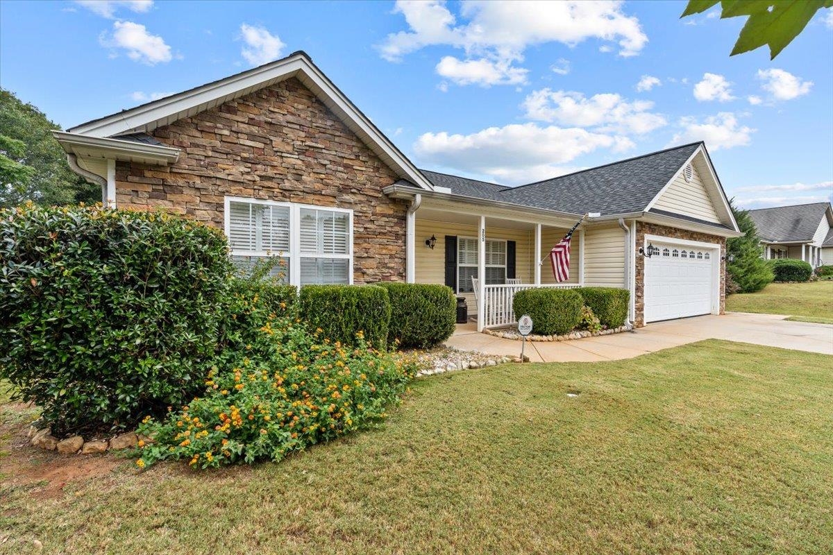 205 Legacy Drive Inman, SC 29349 - Photo 6 of 32