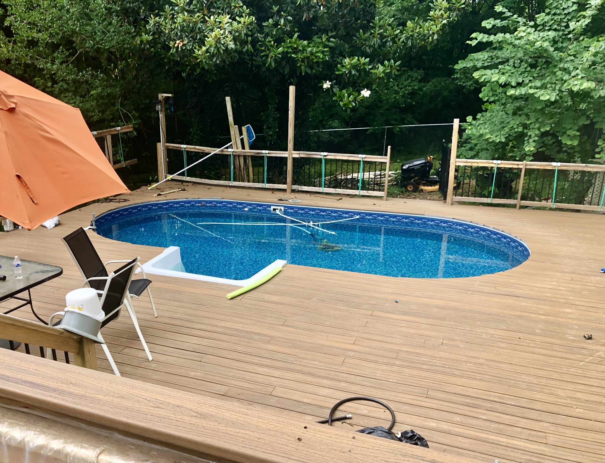 3529 Armstrong Road Springfield, TN 37172 - Photo 4 of 4 a view of a swimming pool with chair and table