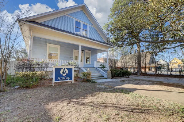 $1,200 | 1229 Heights Boulevard, Unit B, Houston, TX 77008