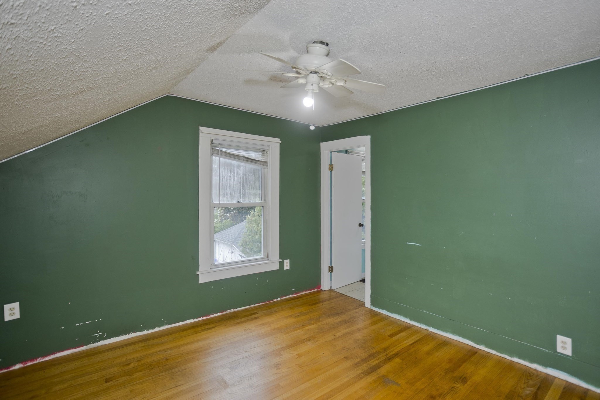 1439 Worcester Street Springfield, MA 01151 - Photo 18 of 31 Gallery Image 18