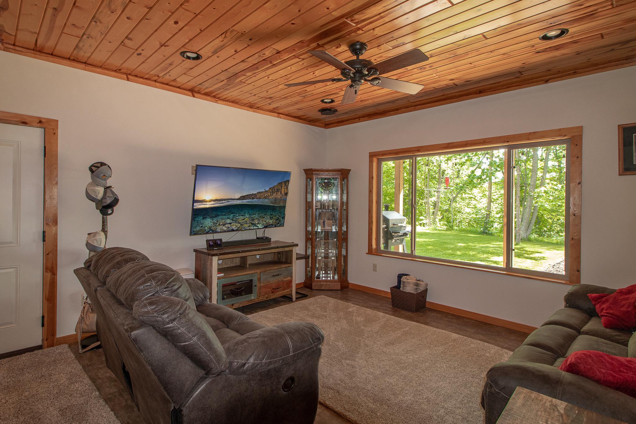 22281 Shadow Point Emily, MN 56447 - Photo 6 of 47