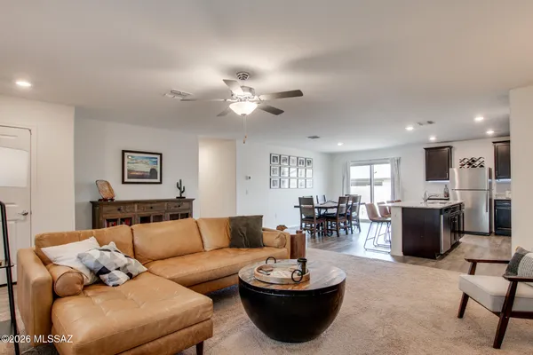 $329,900 | 7056 South Draper Road, Tucson, AZ 85757
