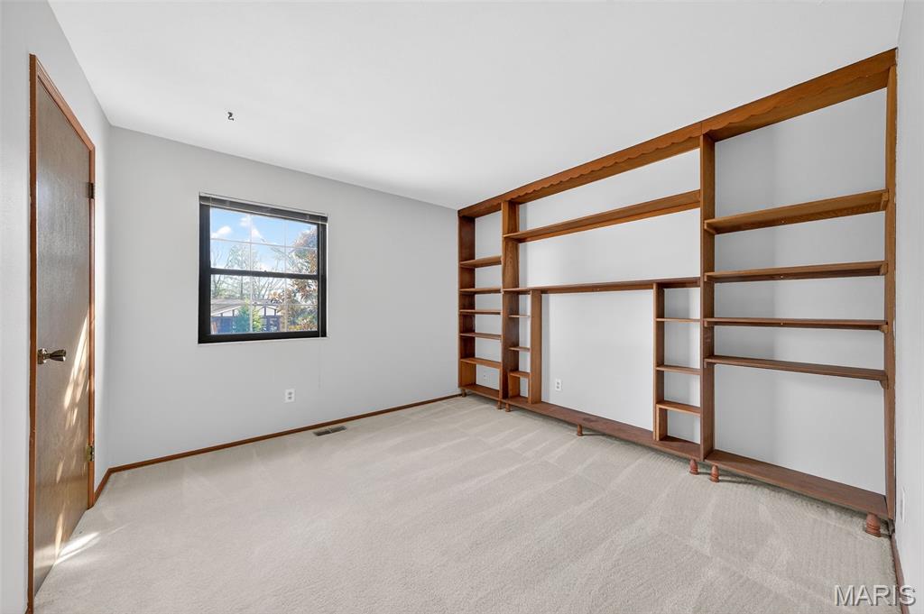 1287 Still House Creek Road Chesterfield, MO 63017 - Photo 25 of 33