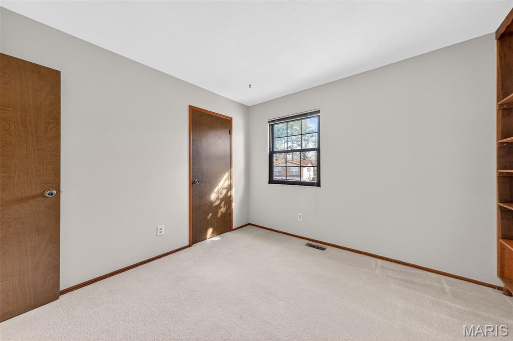 1287 Still House Creek Road Chesterfield, MO 63017 - Photo 26 of 33