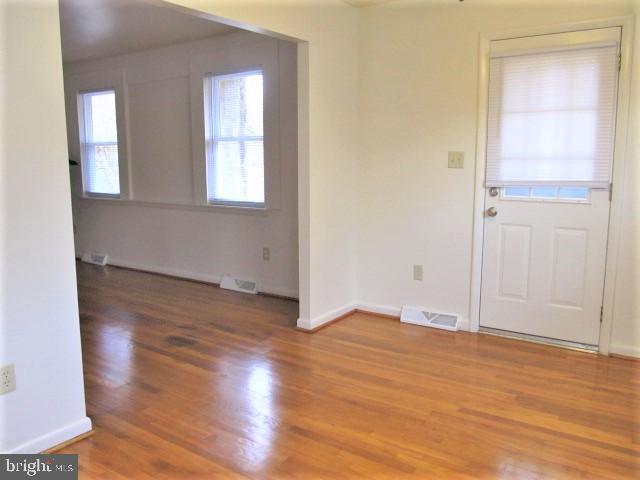 9 Charles Road Linthicum, MD 21090 - Photo 7 of 22 Dining room!
