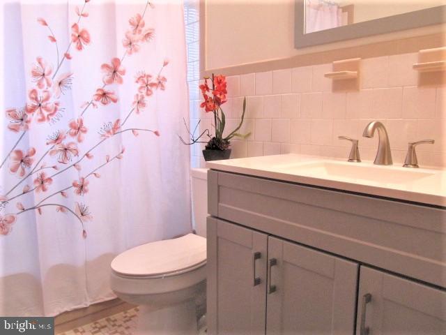 9 Charles Road Linthicum, MD 21090 - Photo 9 of 22 Beautiful new vanity!