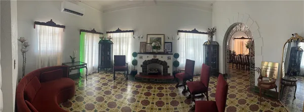 $325,000 | 400 West St Charles Avenue, San Diego, TX 78384