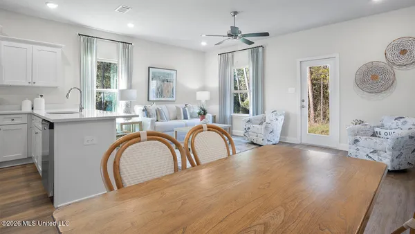 $239,900 | 143 Harper Grv Circle, Ocean Springs, MS 39564