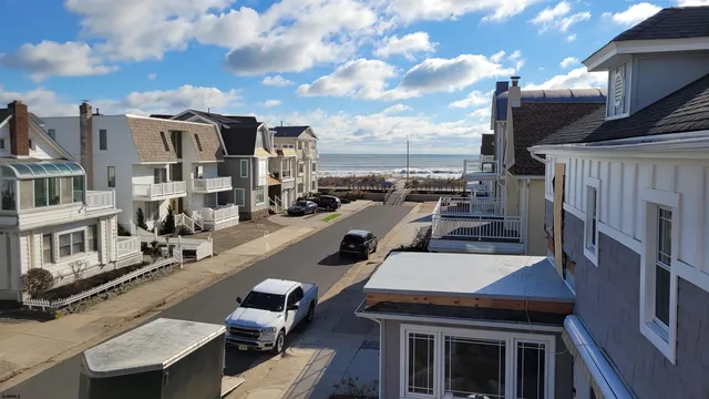 $40,000 | 104 South Avolyn Avenue, Ventnor City, NJ 08406