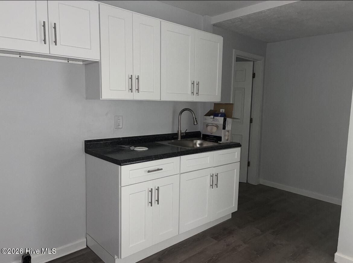 217 Robinson Street, Unit B Rockingham, NC 28379 - Photo 2 of 6 IMG_9212