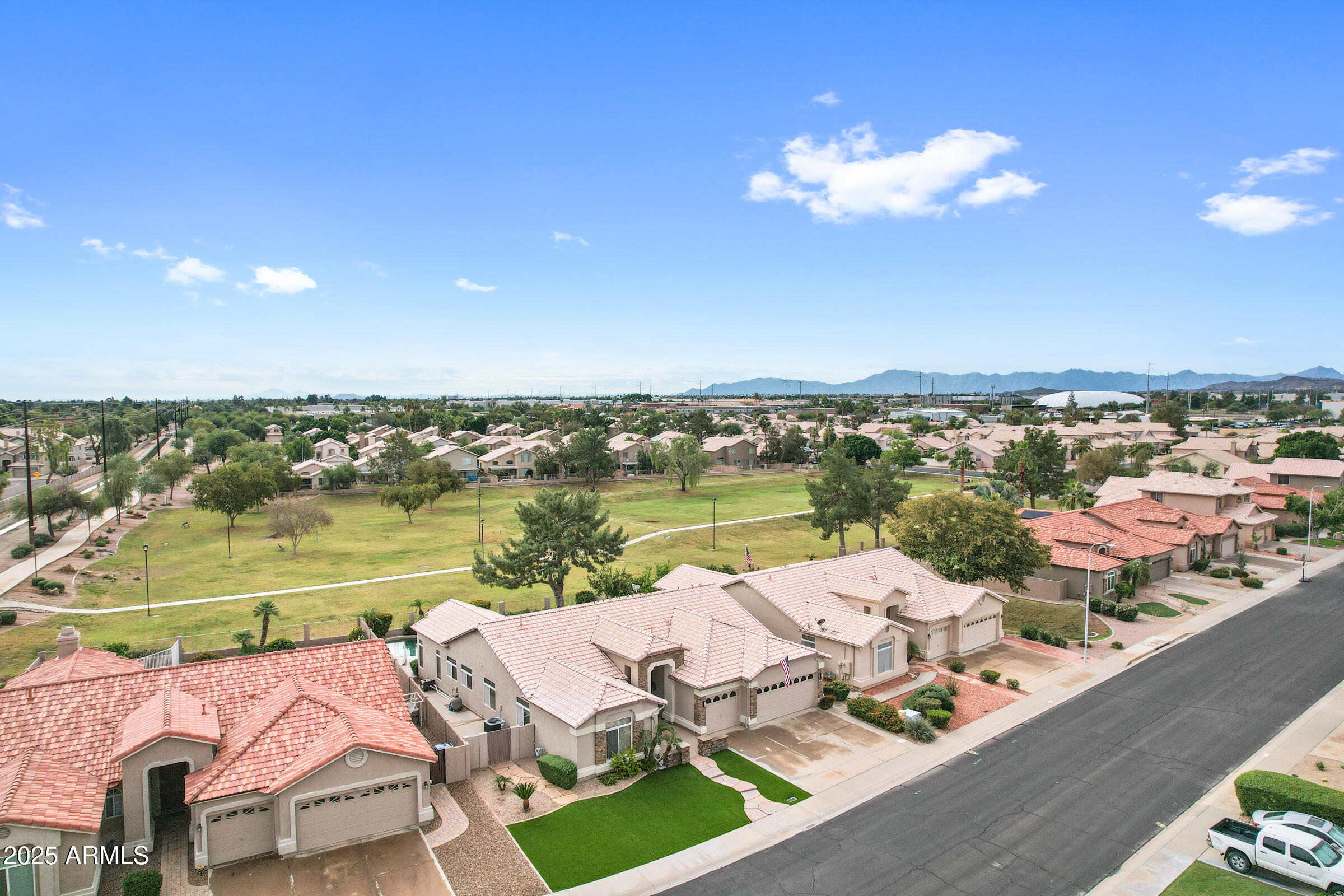 269 West El Freda Road Tempe, AZ 85284 - Photo 46 of 54 a view of a lake from a balcony