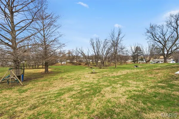 $249,900 | 207 Scenic Drive, Elsberry, MO 63343