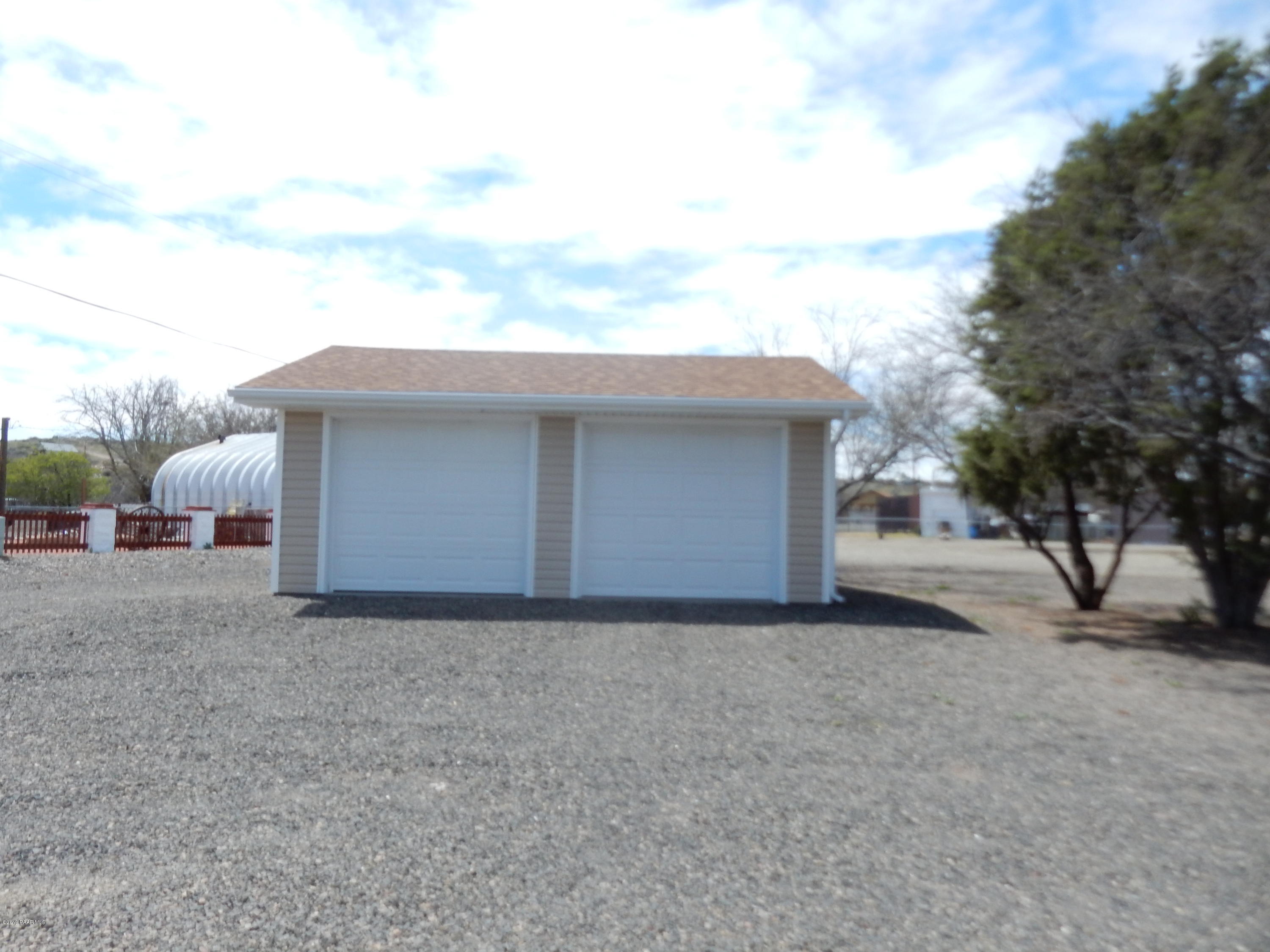 20904 East Monte Vista Road Mayer, AZ 86333 - Photo 6 of 47 storage garage