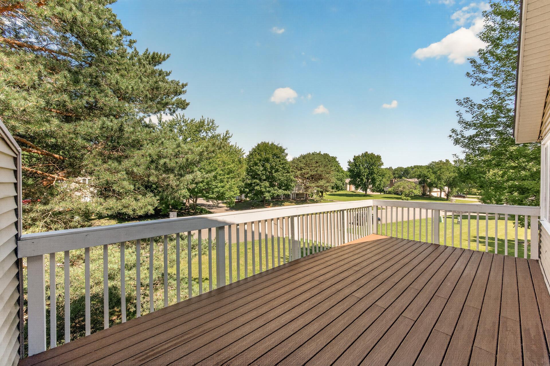 4664 Ridge Cliff Drive Eagan, MN 55122 - Photo 32 of 36