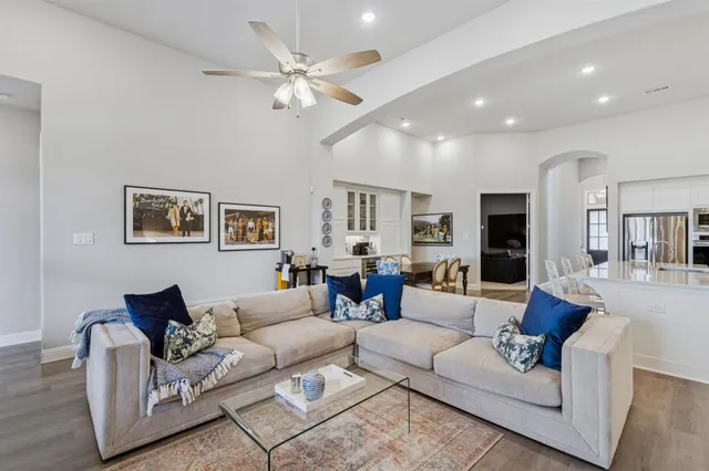 $789,500 | 9301 Pecan Woods Trail, Argyle, TX 76226