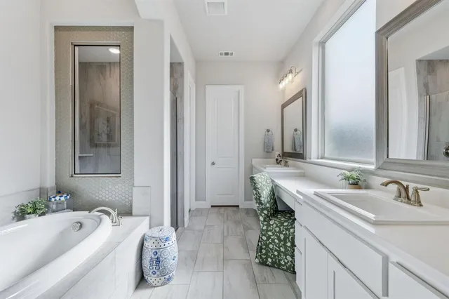 $789,500 | 9301 Pecan Woods Trail, Argyle, TX 76226