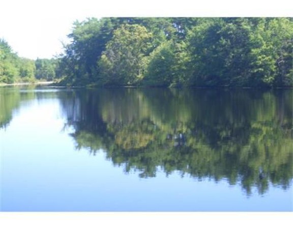 698 Walnut Plain Road Rochester, MA 02770 - Photo 2 of 10 Gallery Image 2