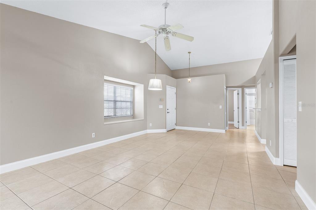 5100 Burchette Road, Unit 2505 Tampa, FL 33647 - Photo 10 of 47 a view of an empty room with a window