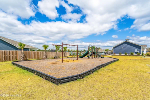 $2,400 | 603 Airlie Vista Lane, Unit LOT 125, Surf City, NC 28445