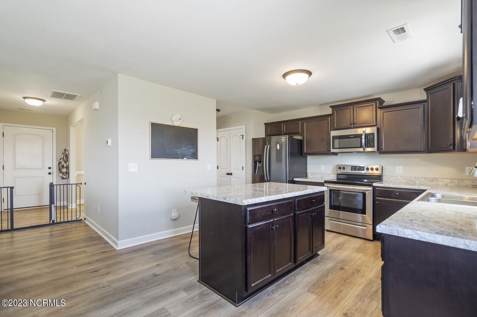 852 Five Mile Road Richlands, NC 28574 - Photo 18 of 74 18_DSC04988_mls