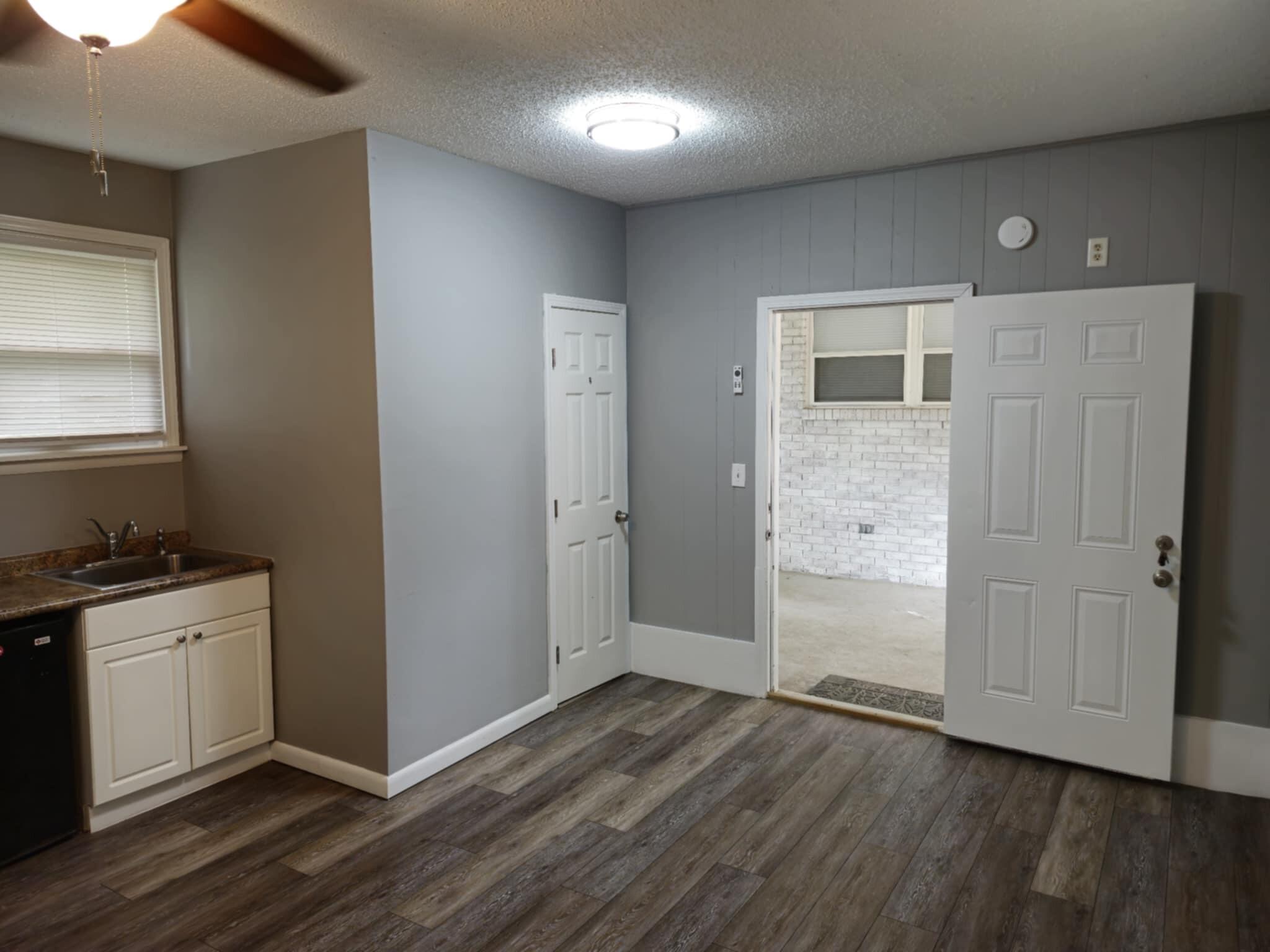 101 Blaylock Street Crestview, FL 32539 - Photo 18 of 21 Mother in Law Suite