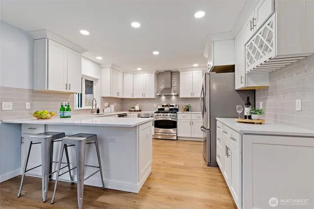 $1,090,000 | 22718 1st Place West, Bothell, WA 98021