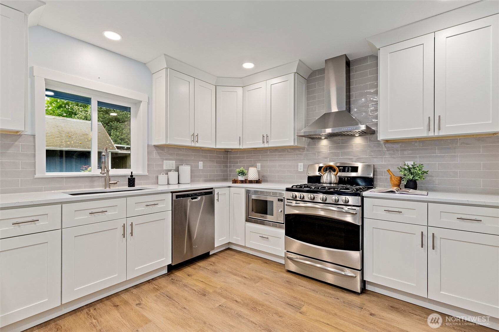 22718 1st Place West Bothell, WA 98021 - Photo 12 of 40