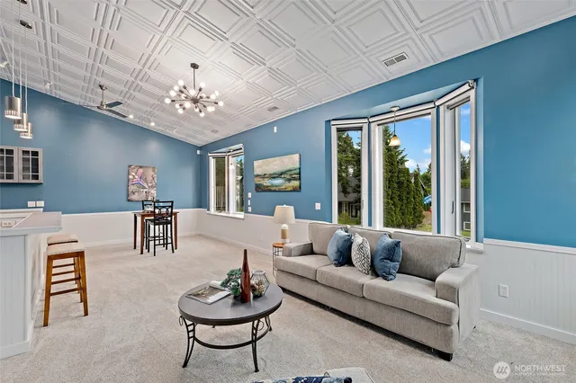 $1,090,000 | 22718 1st Place West, Bothell, WA 98021