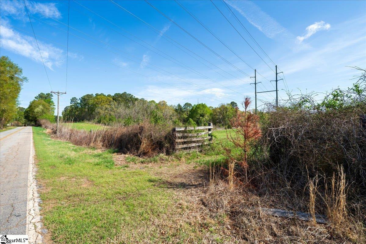 1750 Cannon Bottom Road Belton, SC 29627 - Photo 2 of 29